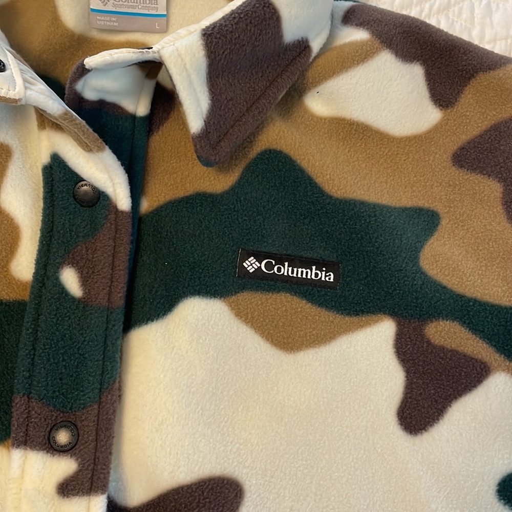 Columbia Women's Benton Springs™ Fleece Shirt Jacket Camo size large - Picture 6 of 8